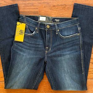 Rock & Republic Berlin Size 10S Mid Rise Skinny Jean